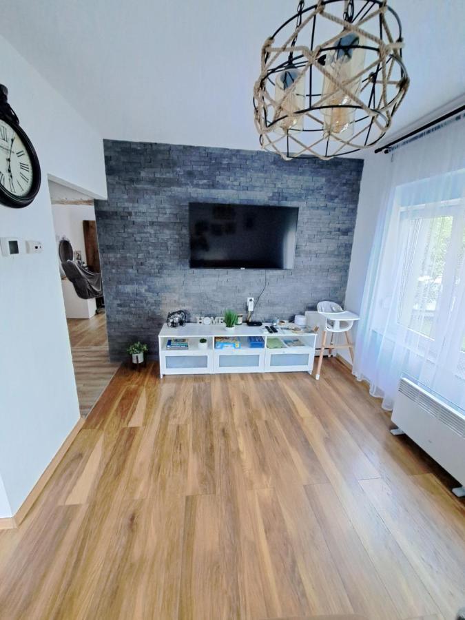 Apartman Twins Self Check In & Self Check Out Otočac Dış mekan fotoğraf